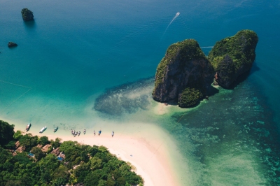 Traumstrand aus der Vogelperspektive ( Shawn Ang / Unsplash)  lizenzfrei 
Infos zur Lizenz unter 'Bildquellennachweis'